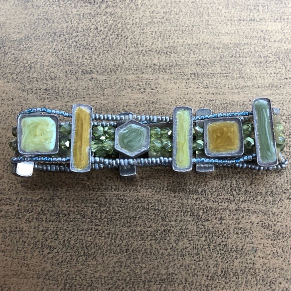 Enamel and bead bracelet in shades of sage green and gold with tiny silver beads - Picture 4 of 7